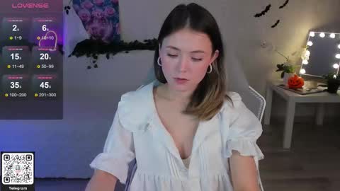 Lynn online show from October 28, 2:34 pm