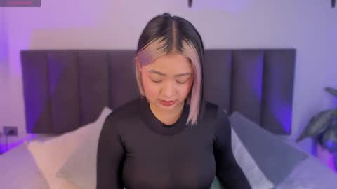 ailanacortes online show from April 5, 12:15 pm