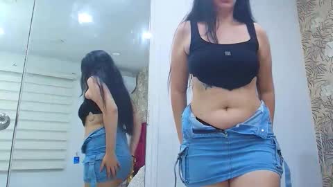 Aisha  online show from November 6, 12:33 pm