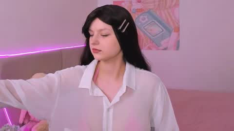 Aisha online show from November 11, 9:17 am