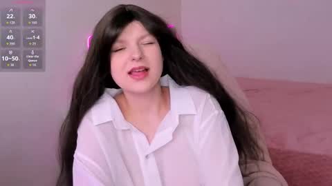 Aisha online show from October 4, 3:45 am