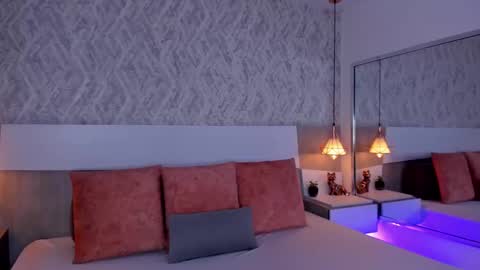 Aisha online show from February 27, 3:15 pm