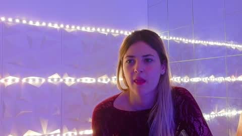 Aisha online show from November 4, 6:18 am