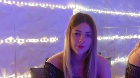 Aisha online show from November 21, 6:59 am