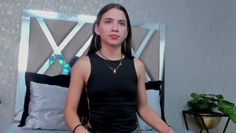 little aitana  online show from January 27, 12:37 pm