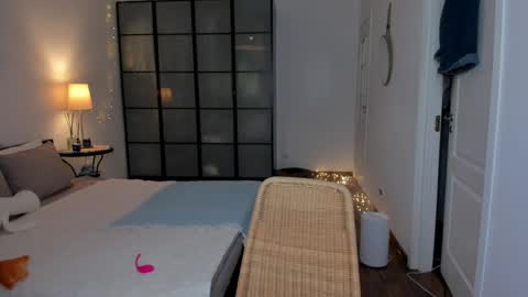 aiyoko77 online show from January 14, 7:59 am