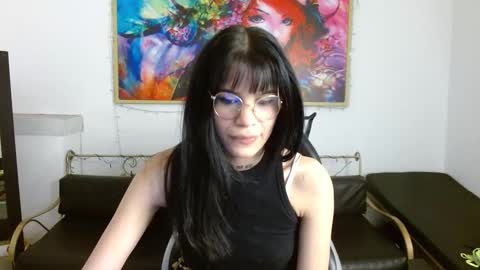 akalyy_ online show from January 15, 1:50 pm