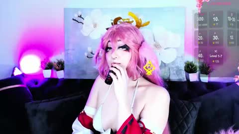 Aki online show from September 20, 10:30 pm