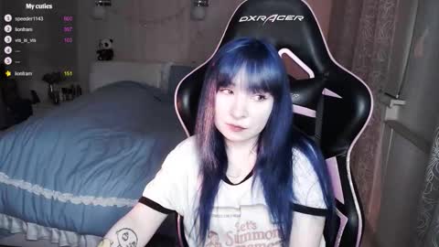 akirahartyx online show from September 29, 4:56 pm