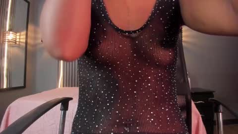 Alahia  online show from October 8, 2:10 pm