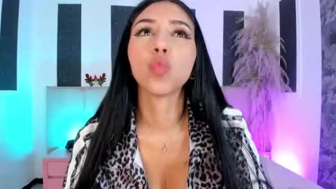 Alaia online show from December 3, 8:00 pm