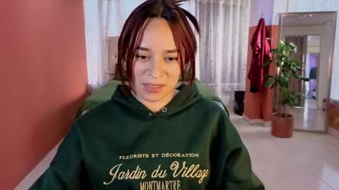 Alaia Skater online show from September 18, 9:13 pm