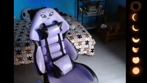 Alanah online show from December 6, 3:55 pm