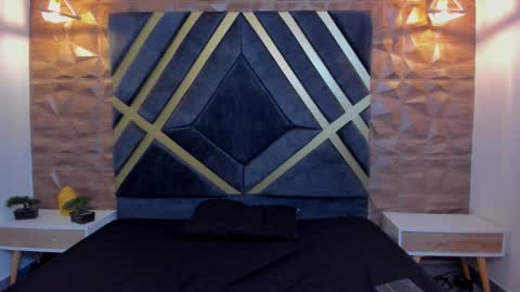 ALANA COX online show from November 24, 11:40 pm