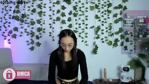 alana_pherson online show from April 7, 4:47 am