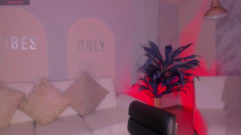 Alana online show from November 18, 12:06 pm