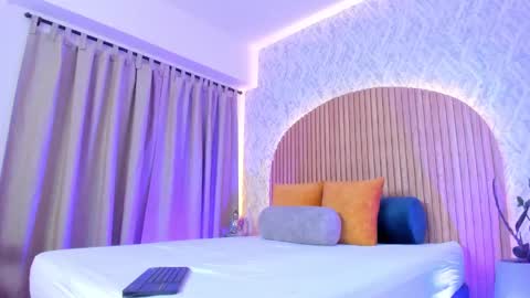 Alanna  online show from February 12, 12:16 am