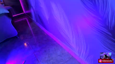 alana silver online show from October 8, 5:01 am