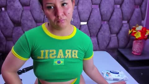 AlaSmith  online show from September 30, 2:17 am