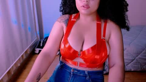 Alejandra  online show from April 3, 11:47 pm