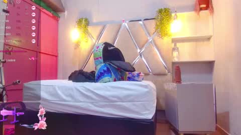 alejandra martins online show from November 19, 3:39 am