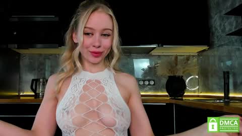 aleksa_cutie online show from January 26, 9:08 am