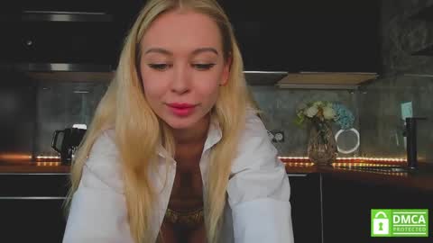 aleksa_cutie online show from April 3, 11:41 am