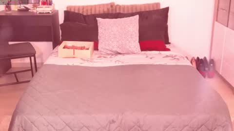 Alenni online show from June 11, 2:53 am