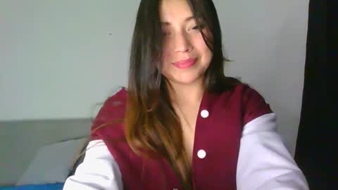 QUEEN OFF MILk  IM BACK  15 NOV online show from October 8, 12:04 am