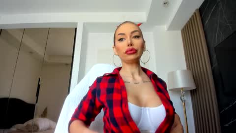 Alessa online show from March 9, 7:45 am