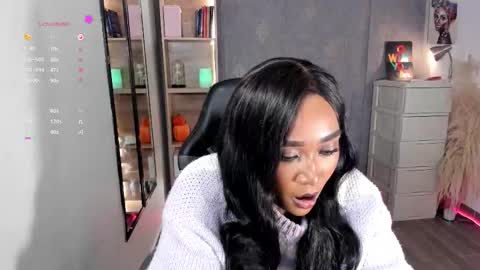 Yy  online show from October 24, 11:01 pm