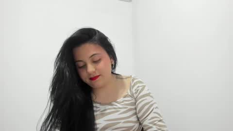 Alejandra online show from January 21, 11:55 pm