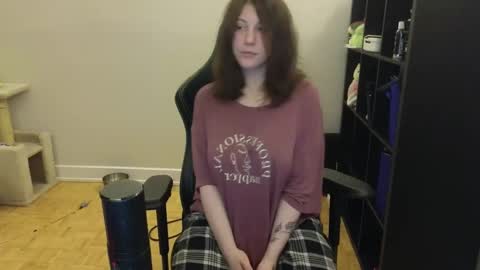 dont be afraid to click social media link its  working  just click on that  online show from February 4, 2:39 am