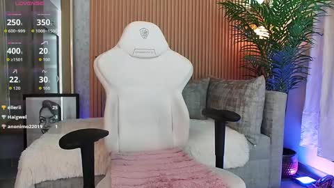 Alejandra online show from May 15, 10:56 pm