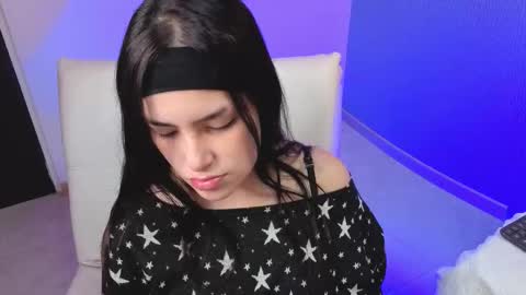 Alexa Thaylor online show from December 22, 3:04 pm