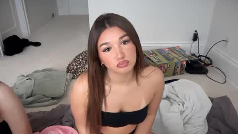 alexajefferies online show from September 12, 8:27 pm