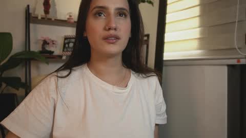 alexajhonsonof online show from December 5, 7:06 pm