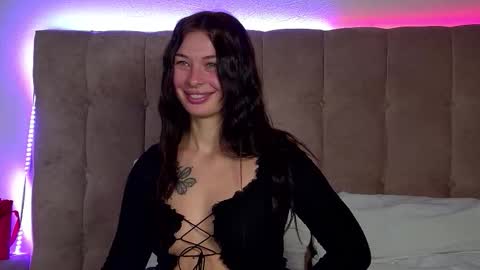 AlexandraBloom online show from October 6, 6:34 pm