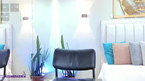     online show from February 8, 12:20 pm