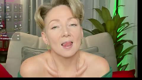 Alexandra online show from December 19, 1:14 pm