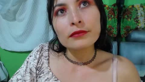 alexandrasaen online show from January 26, 12:16 am