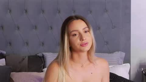 Alexis online show from September 23, 7:06 am