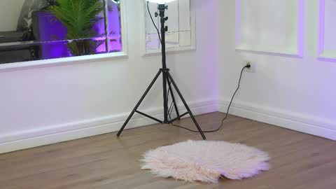 alexxiskye online show from September 18, 5:39 am