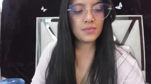 Carolina Join The Fan Club  online show from March 7, 7:49 pm