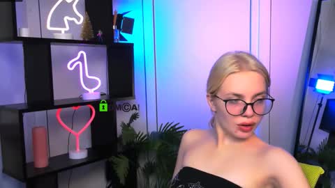 alia skay online show from December 22, 5:54 am