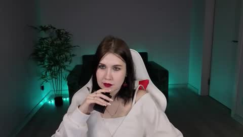 alian_legs online show from February 20, 9:11 am