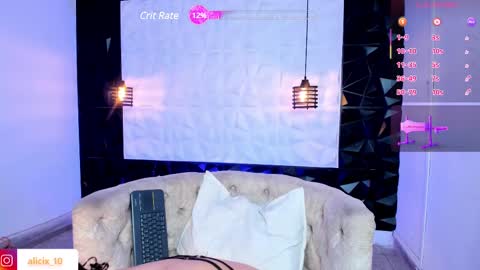 alicia online show from February 17, 11:44 am