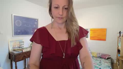 Alice online show from October 28, 4:13 pm