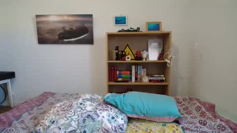 Alice online show from March 7, 9:29 am