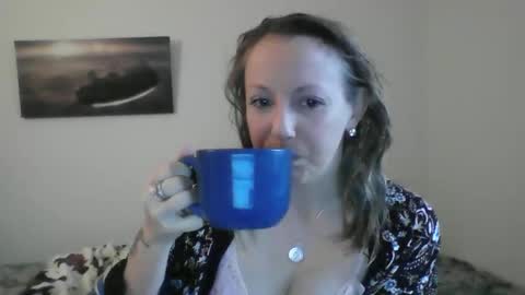 Alice online show from December 30, 8:10 am